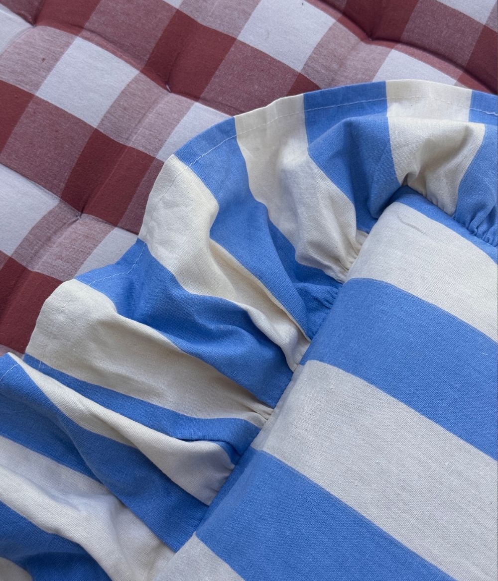 Frill cushion cover Franka