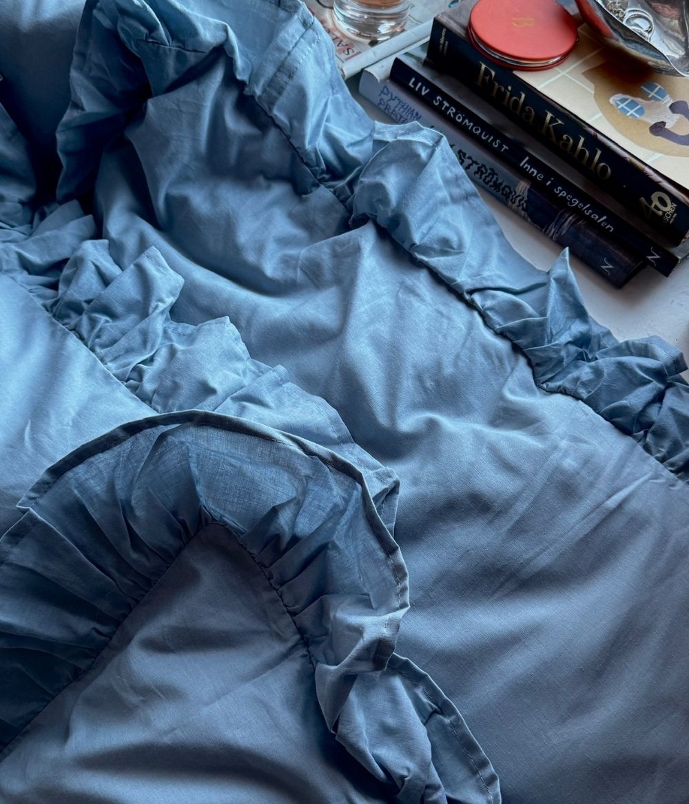 Frill pillow case Lake