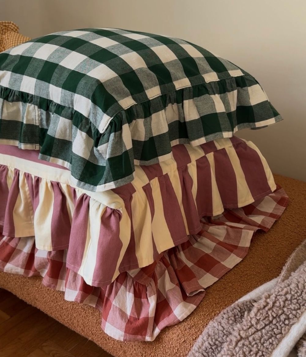 Frill cushion cover Elsa