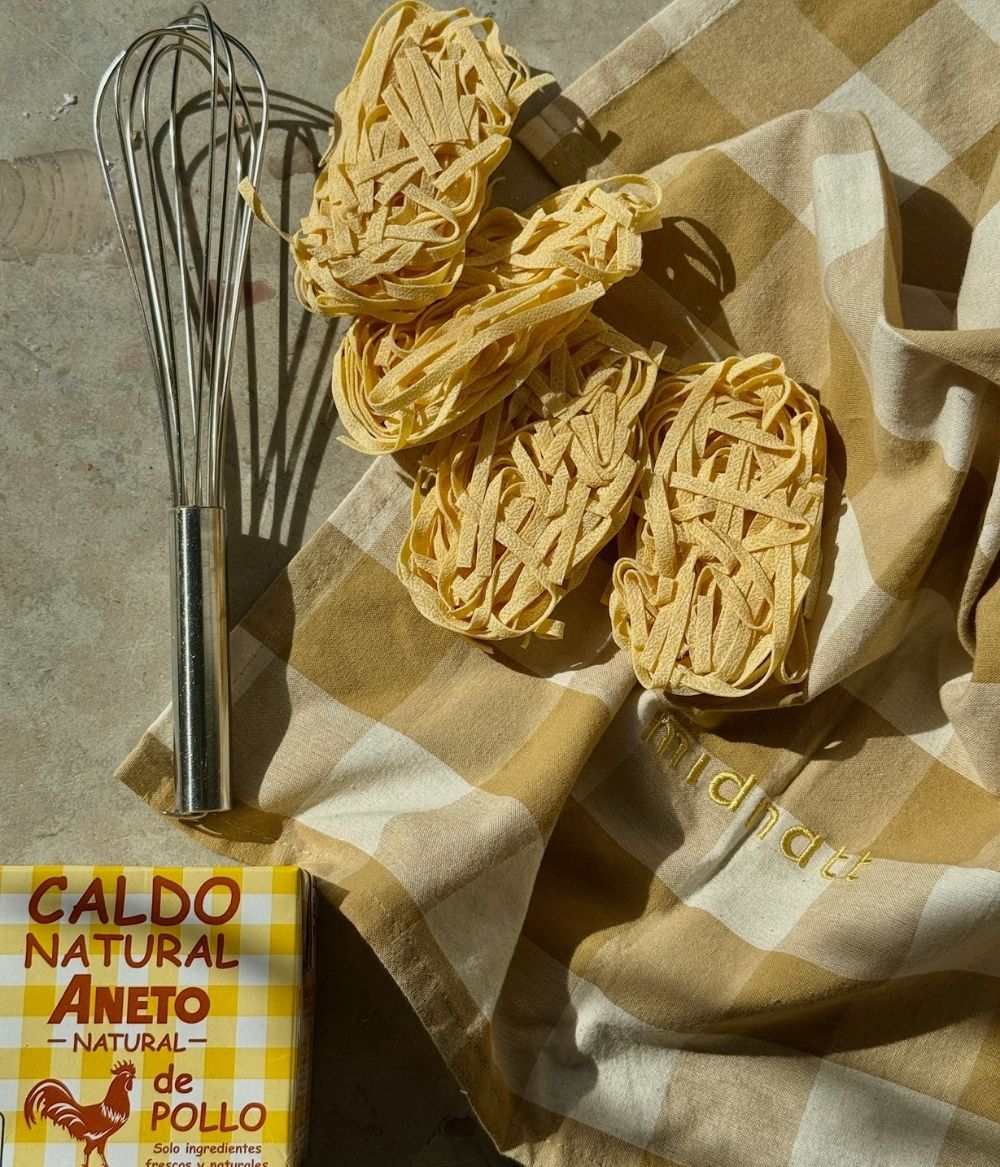 Apron Ruth