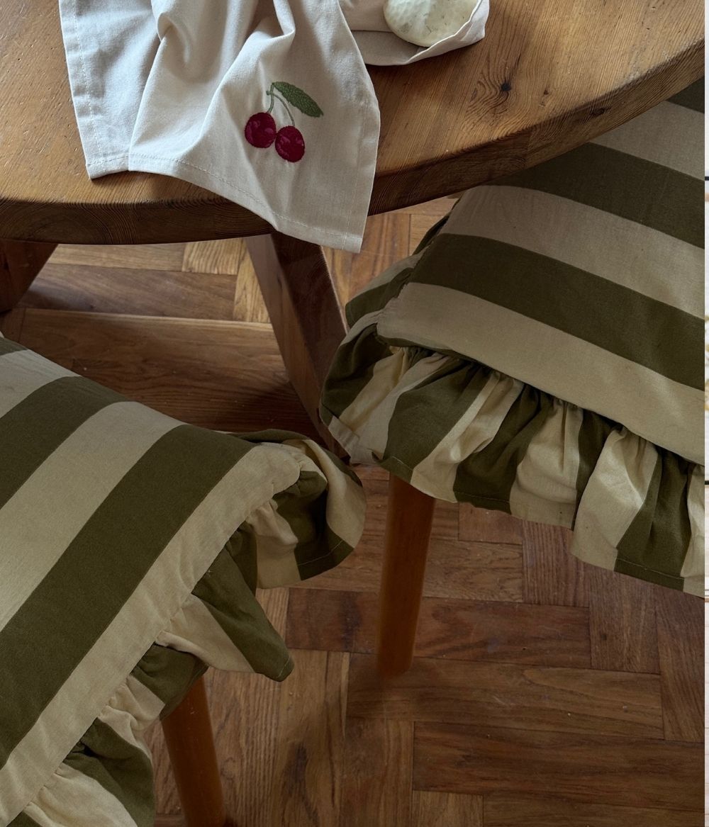 Frill cushion cover Simona